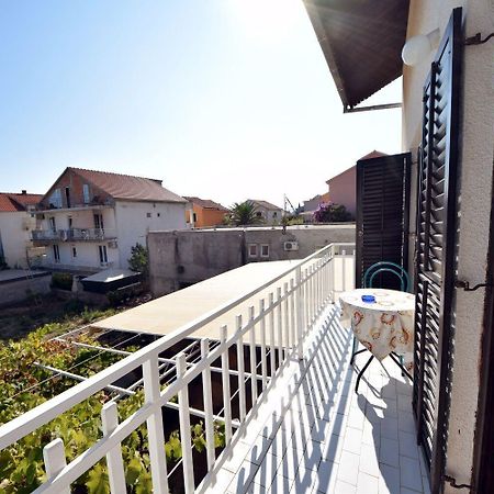 Rooms Smilje โอเรบิก ภายนอก รูปภาพ